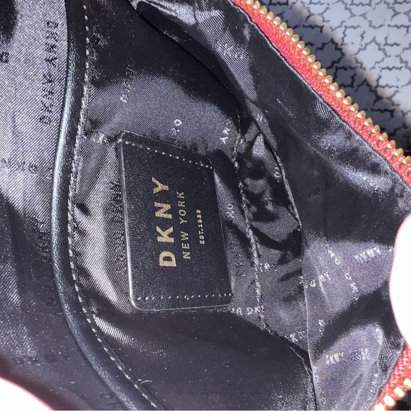 DKNY Fanny bum bag - Picture 3 of 4